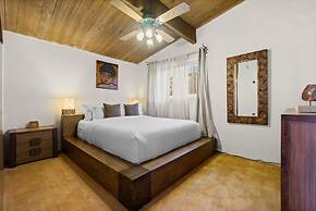 Mountain Majesty With AC BBQ Parking