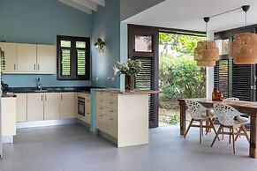 Blue Bay s Tropical Escape