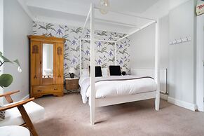 Rosemount X3 Bed Townehouse With Hot Tub