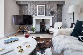 Rosemount X3 Bed Townehouse With Hot Tub