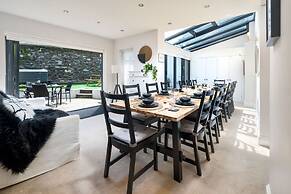 Rosemount X3 Bed Townehouse With Hot Tub