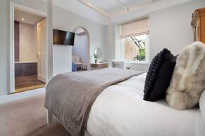 Rosemount X3 Bed Townehouse With Hot Tub