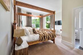 Rosemount X3 Bed Townehouse With Hot Tub