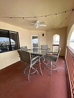 Bienvenue 1 Bedroom Condo