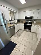 Bienvenue 1 Bedroom Condo