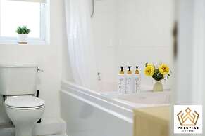 Manchester Home, City Centre, Park, Full Kitchen