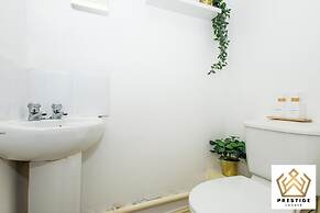 Manchester Home, City Centre, Park, Full Kitchen