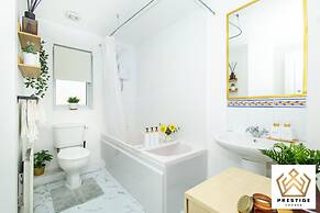 Manchester Home, City Centre, Park, Full Kitchen