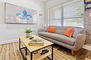 Buddha House 3BR 2BA Home -lush Backyard