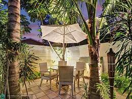 Buddha House 3BR 2BA Home -lush Backyard