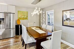 Buddha House 3BR 2BA Home -lush Backyard