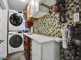 Buddha House 3BR 2BA Home -lush Backyard