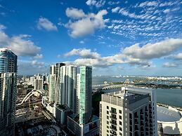 Sky-high Luxury in Downtown Miami