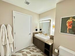 Sky-high Luxury in Downtown Miami