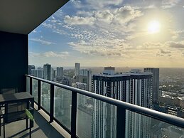 Sky-high Luxury in Downtown Miami