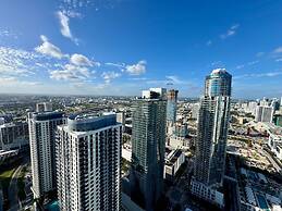 Sky-high Luxury in Downtown Miami