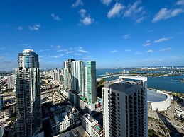 Sky-high Luxury in Downtown Miami