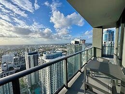 Sky-high Luxury in Downtown Miami
