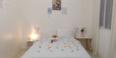 Covent Garden UNIVERSITY BELT- Manila PH