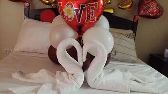 Covent Garden UNIVERSITY BELT- Manila PH