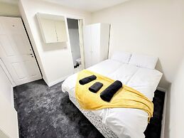 Comfortable Stay - Myrtle Cres