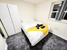 Comfortable Stay - Myrtle Cres