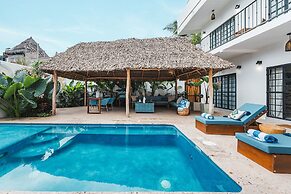 Casa Latino 2
