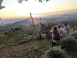 Campos de Oro Wilderness Lodge