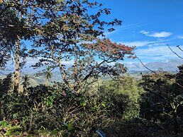 Campos de Oro Wilderness Lodge