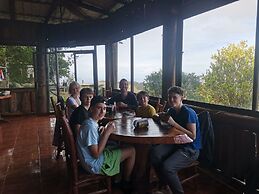 Campos de Oro Wilderness Lodge