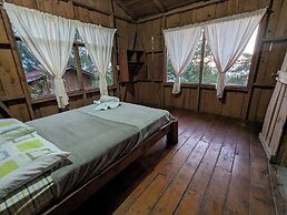 Campos de Oro Wilderness Lodge