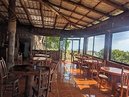 Campos de Oro Wilderness Lodge