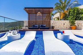 Luxurious 3 bed Villa Located in Kasantalya Turkey With Private Pool a