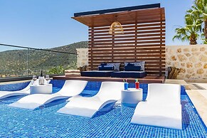 Luxurious 3 bed Villa Located in Kasantalya Turkey With Private Pool a
