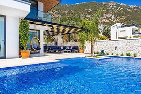Luxurious 3 bed Villa Located in Kasantalya Turkey With Private Pool a