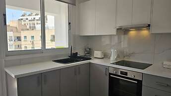 154 LCA - Stay Local Apartment