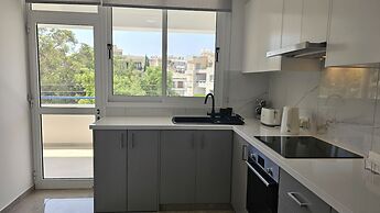 154 LCA - Stay Local Apartment