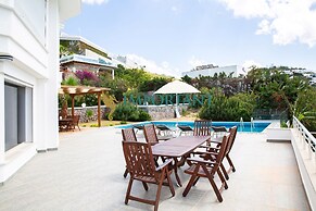 İmportantTravel BD4123 5Bedroomed Villa