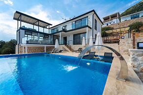 Villa Bella Rose is a Stunning Villa With a sea View