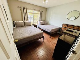 Private Pool House With Lake View, Near all Famous Attractions!!!