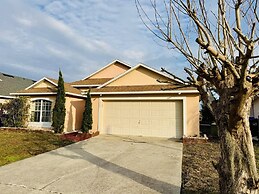 Private Pool House With Lake View, Near all Famous Attractions!!!