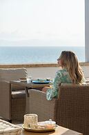 Amelia Villa Collection