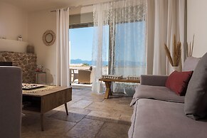 Amelia Villa Collection