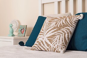 Amelia Villa Collection