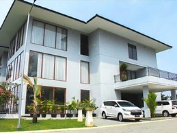 Nava Magnolia Hotel