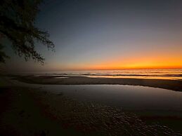 Hello Banchuen Beach