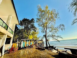 Hello Banchuen Beach