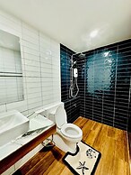 Hello Banchuen Beach