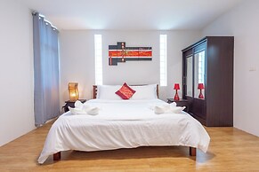 Private Pool Villa Chalong