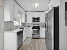 Tropical Oasis With Private Pool Jacuzzi